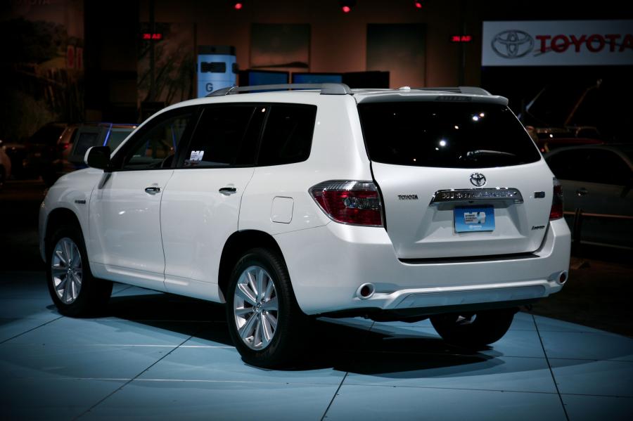  Toyota Highlander Hybrid 2008 года  (фото 9 из 42)